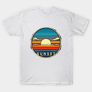 Sunset: a daily dose of sky drama. T-Shirt